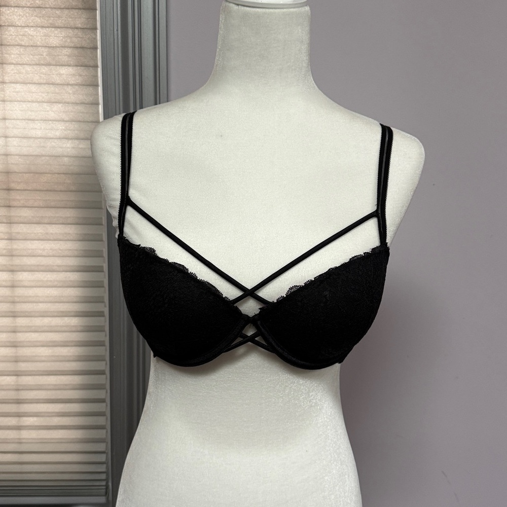 Victoria’s Secret Pink push up strappy crisscross and lace trim bra size 34D
